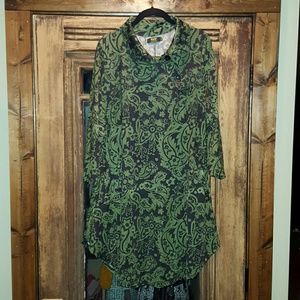 Paisley tunic black and green with pockets