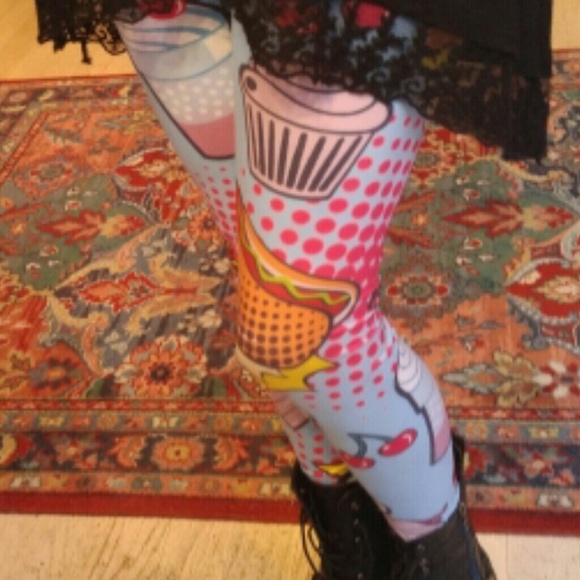 🚫bundled🚫Cartoon Leggings MSRP $38 - Picture 4 of 4