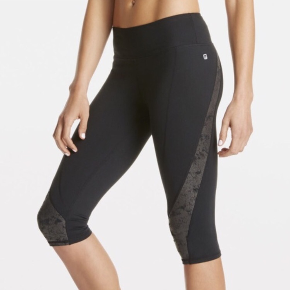 Fabletics workout crop pants