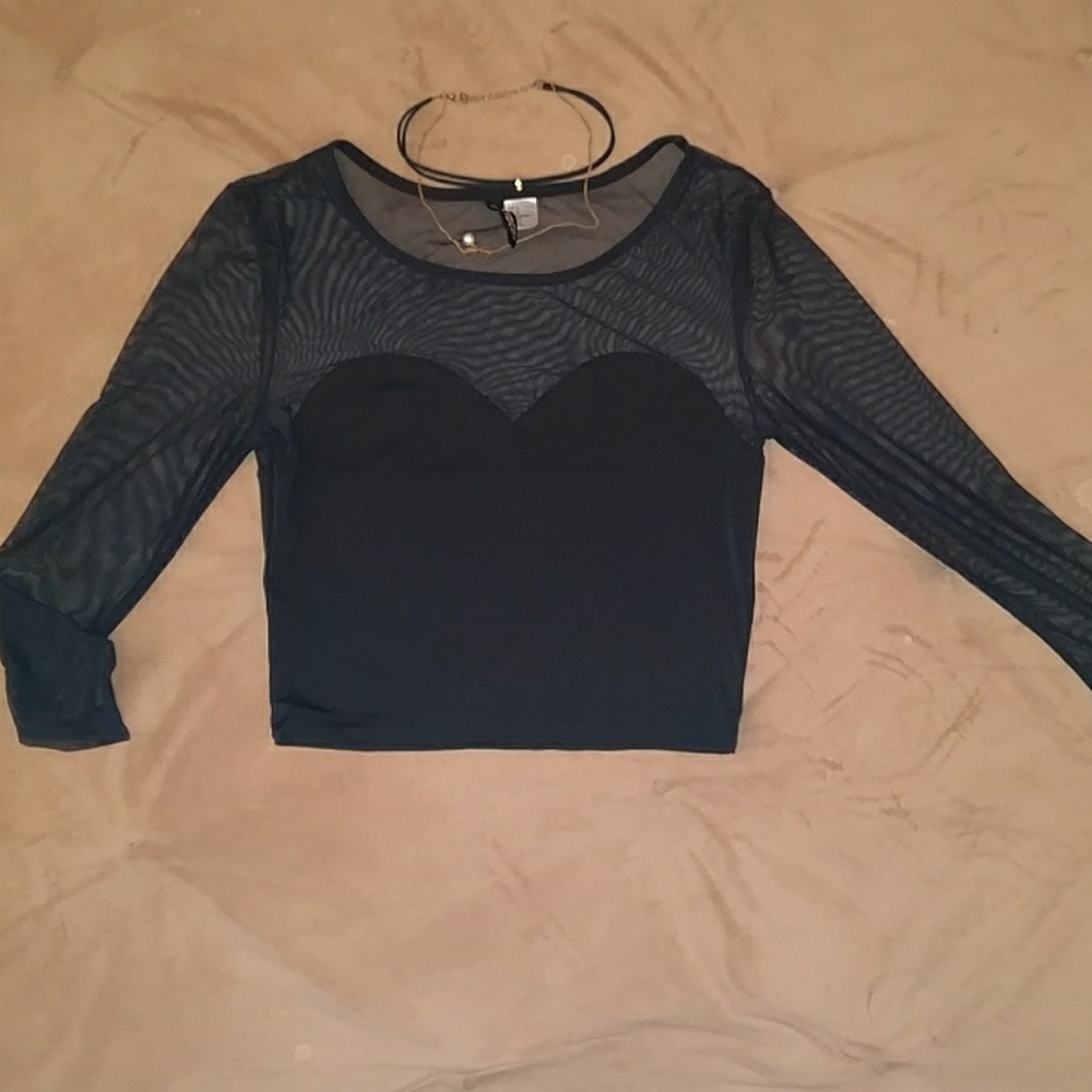 Crop top
