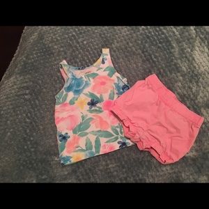 Gently worn Carter's toddler girl's outfit.