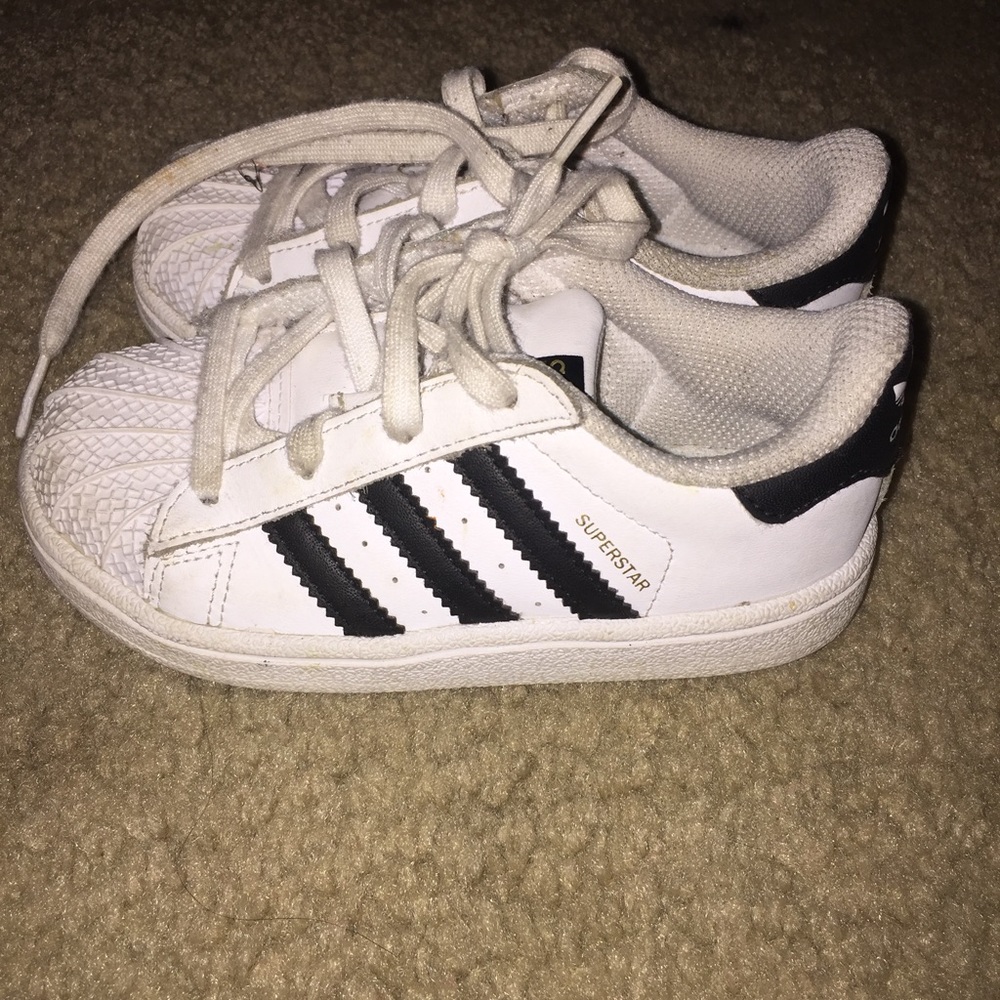 Classic Adidas Superstar