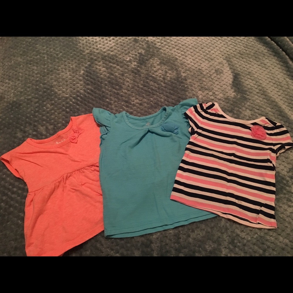Bundle of toddler girl's T's