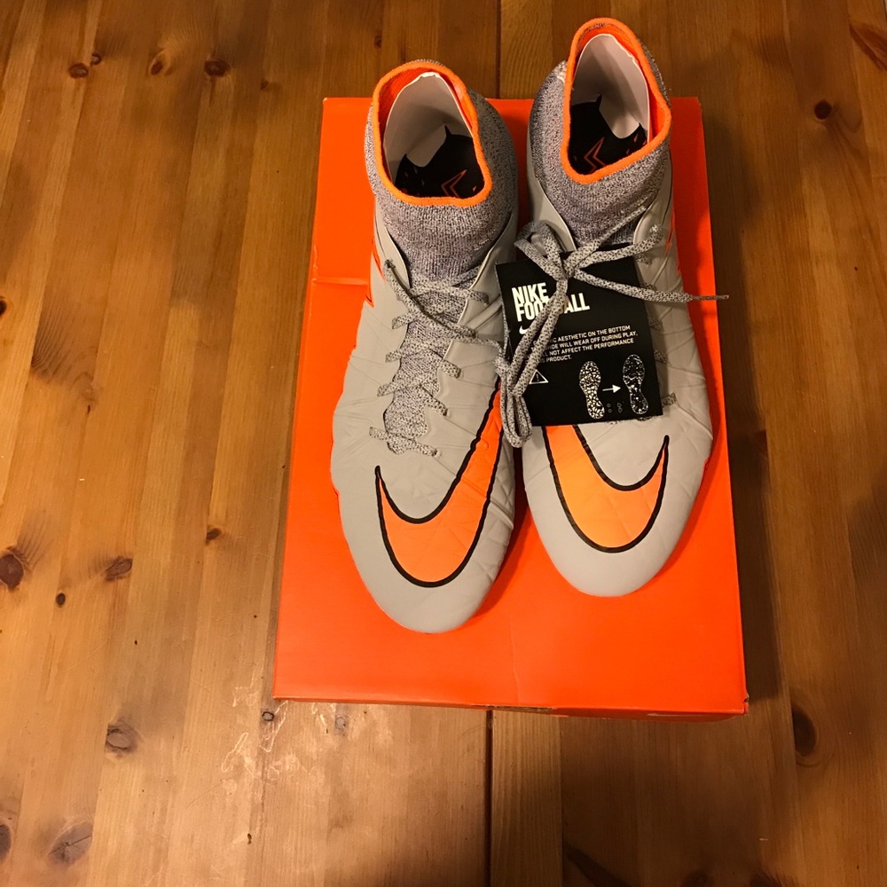 Nike Hypervenom Soccer Cleats