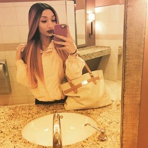 Meet your Posher, Destiny