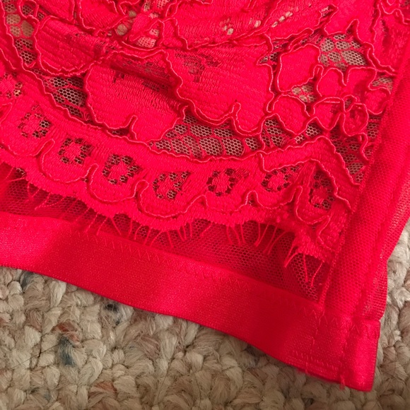 Victoria Secret Bra - Picture 4 of 4