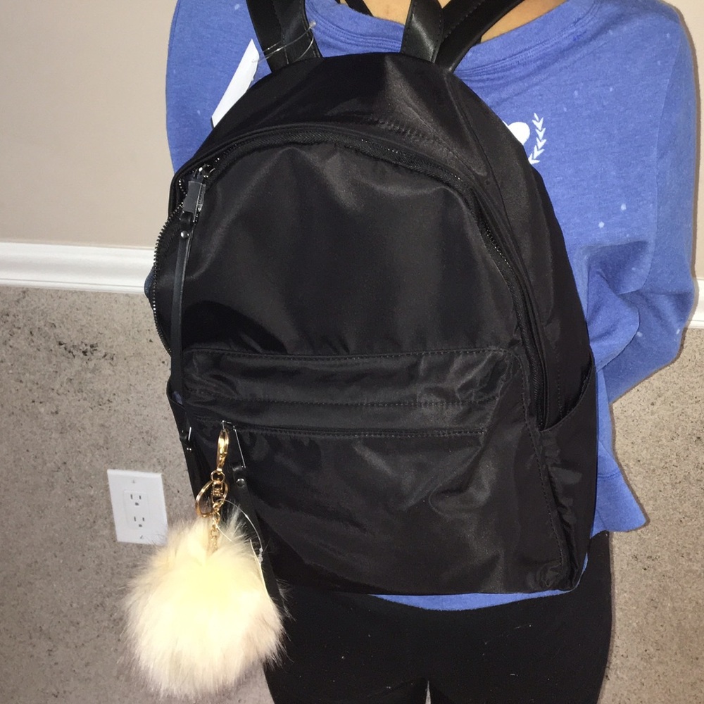 ⚫️⚫️ BLACK BACKPACK ⚫️⚫️ - Picture 6 of 6