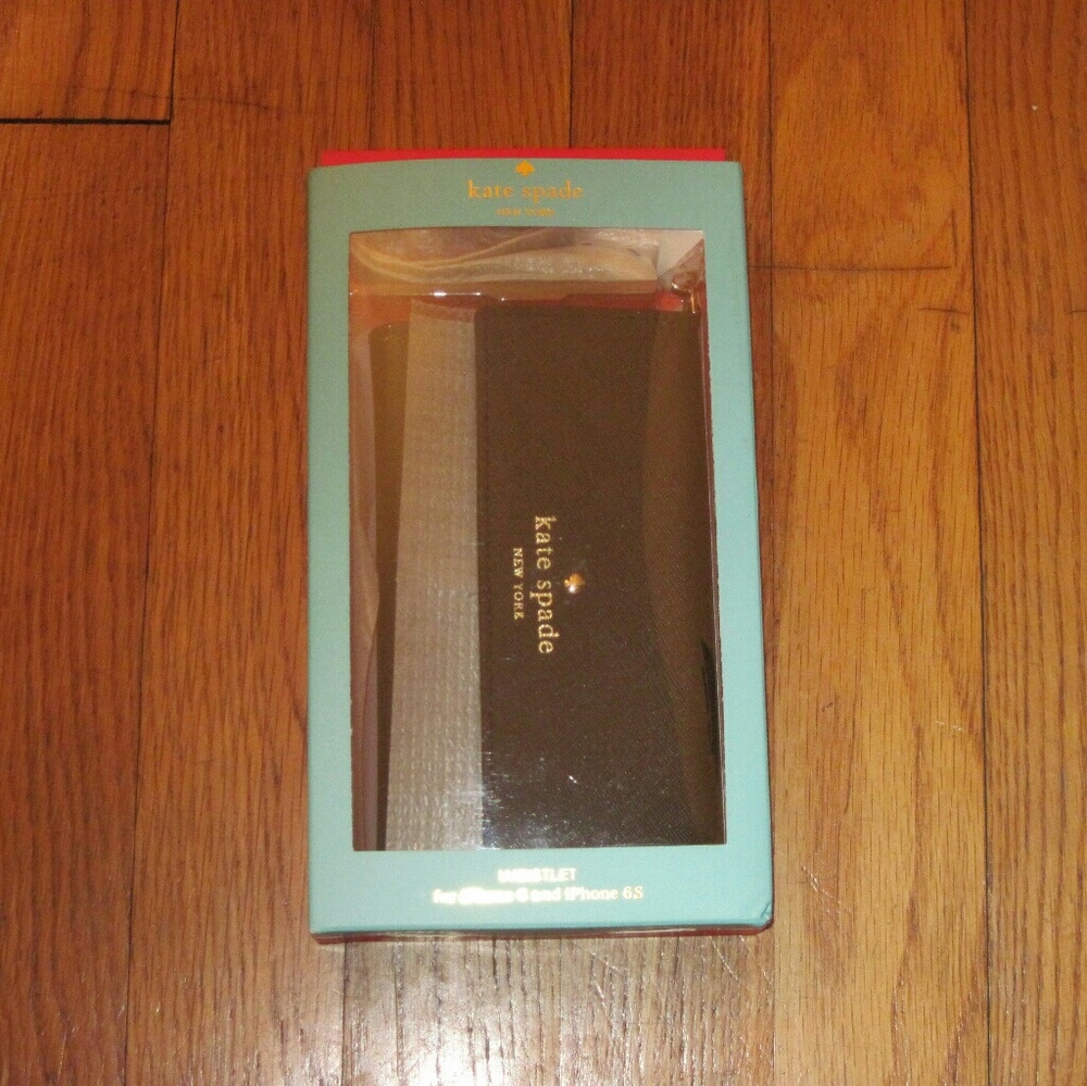 DELETING TODAY KS Cedar Street iPhone Wristlet - Picture 4 of 6