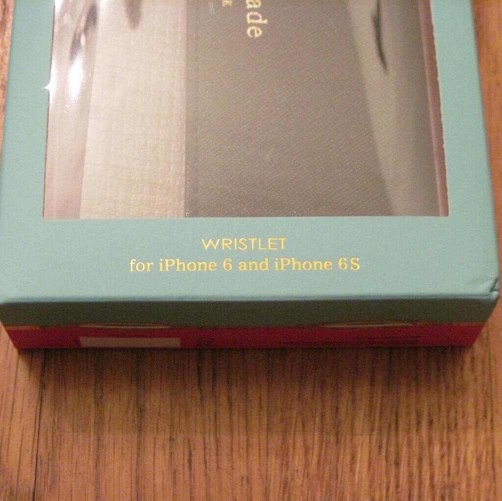 DELETING TODAY KS Cedar Street iPhone Wristlet - Picture 5 of 6