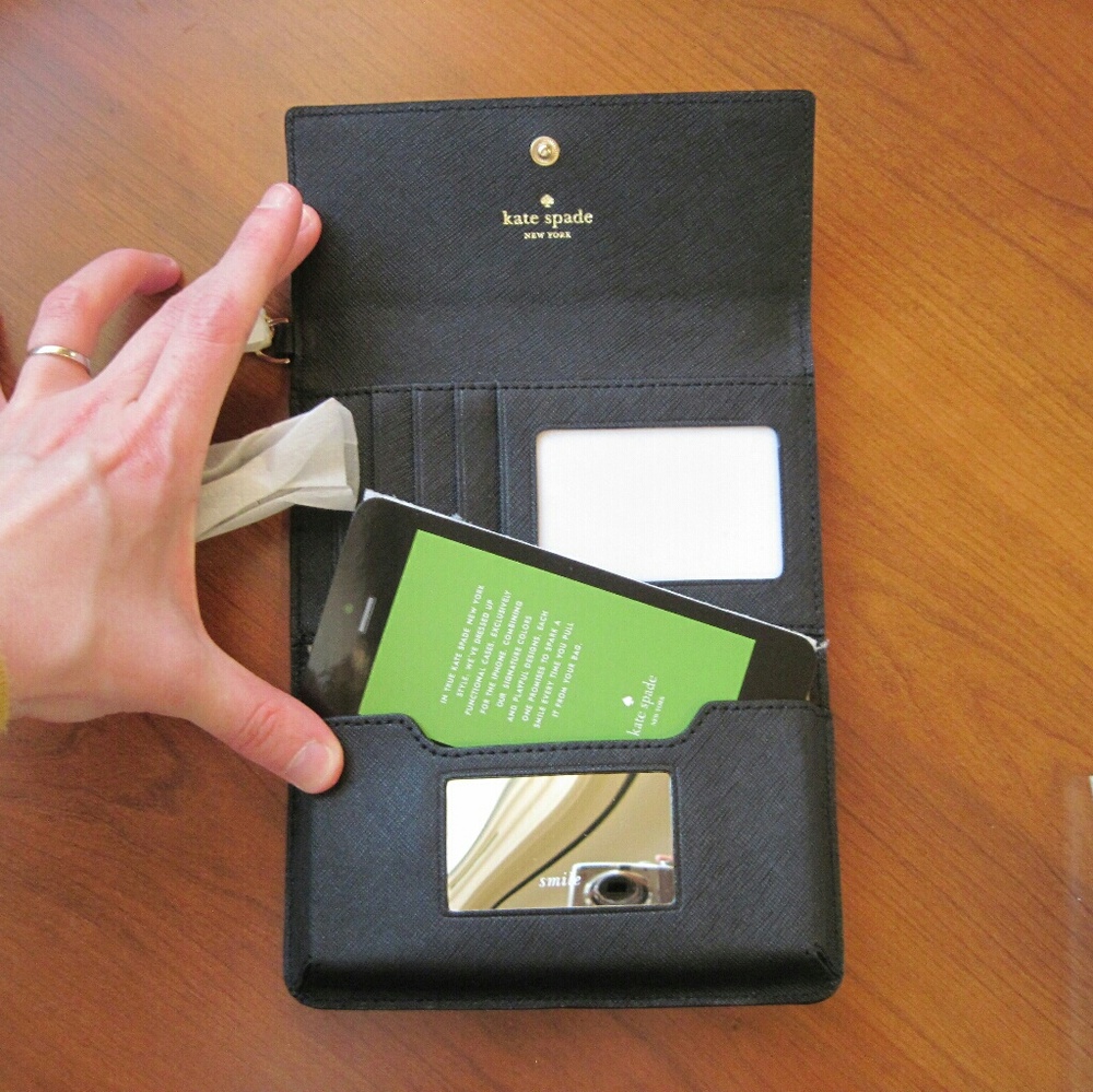 DELETING TODAY KS Cedar Street iPhone Wristlet - Picture 3 of 6