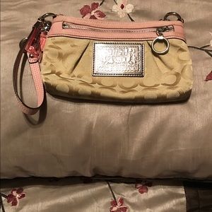 EUC Coach wristlet/ clutch