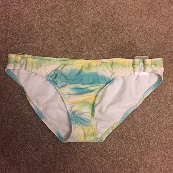Gianni Bini Full Set Bathing Suit Bikini - Picture 3 of 5