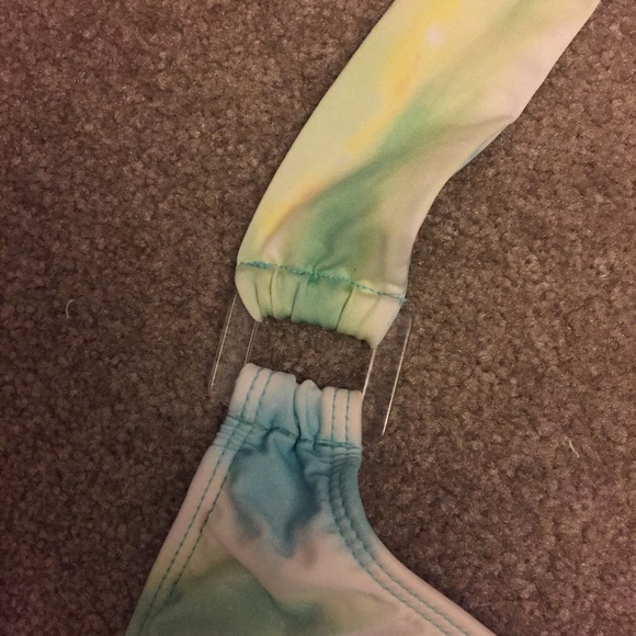 Gianni Bini Full Set Bathing Suit Bikini - Picture 5 of 5