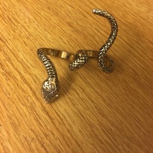 Really unique snake ring! Wraps around two fingers