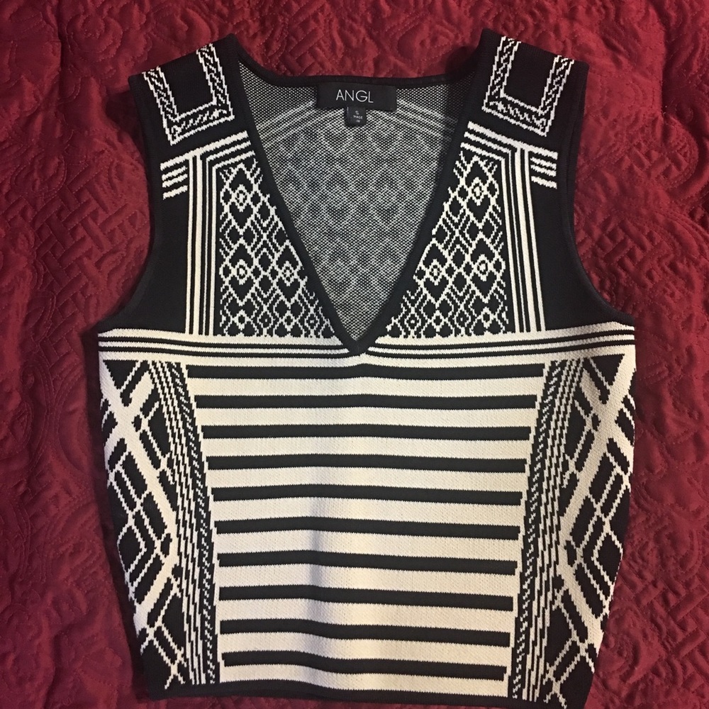 Angl crop top