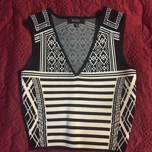 Angl crop top