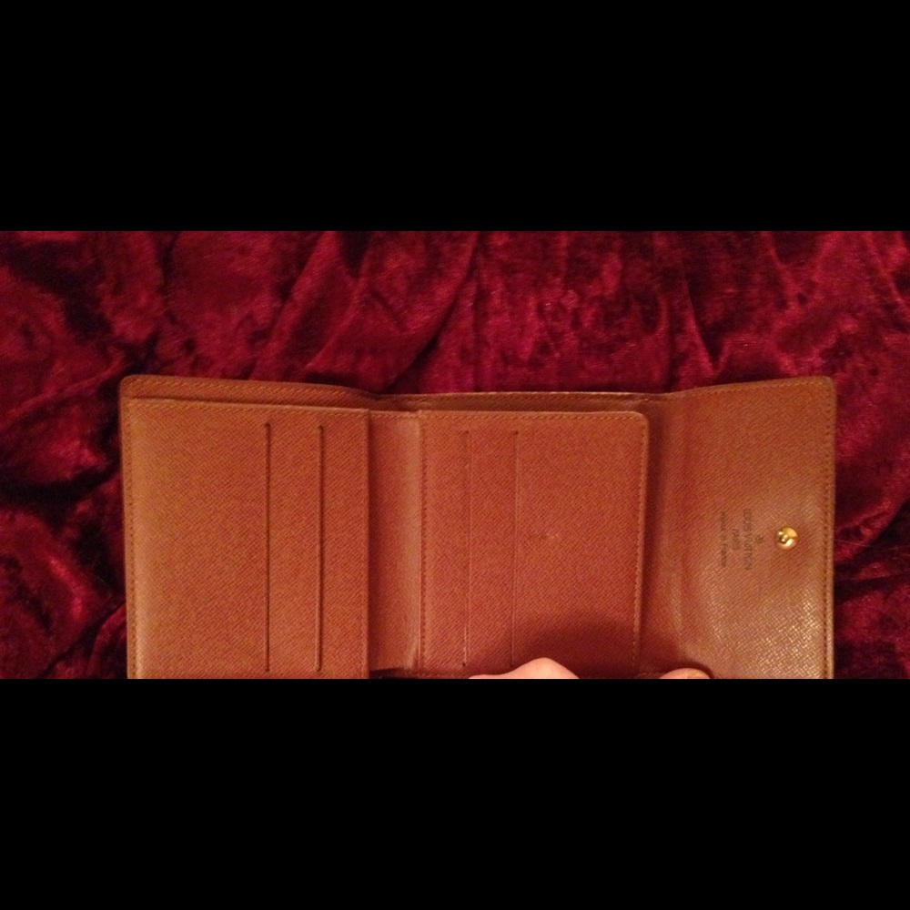 🌟Authentic Louis Vuitton Wallet- PRICE FIRM🌟 - Picture 4 of 7
