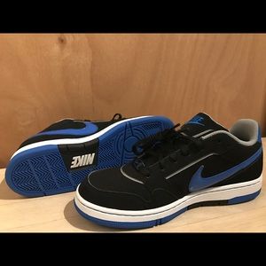 Nike Air - Men's 8.5
