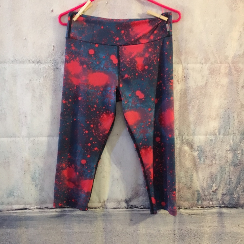 Galaxy knee length leggings