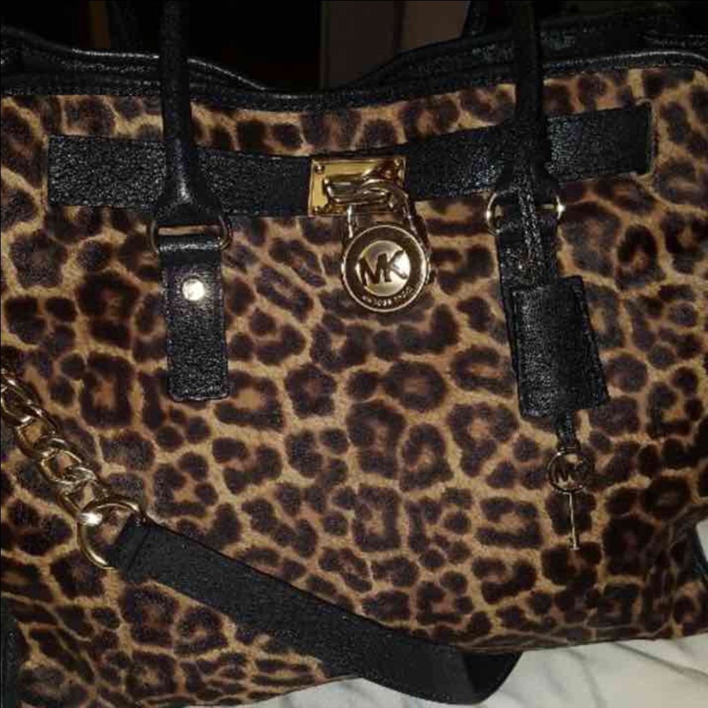 Michael Kors - Picture 2 of 2