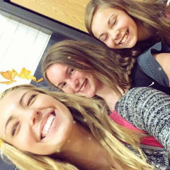 Meet your Posher, Alexzi - Picture 1 of 1