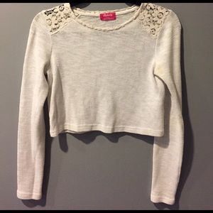 White long sleeve shirt