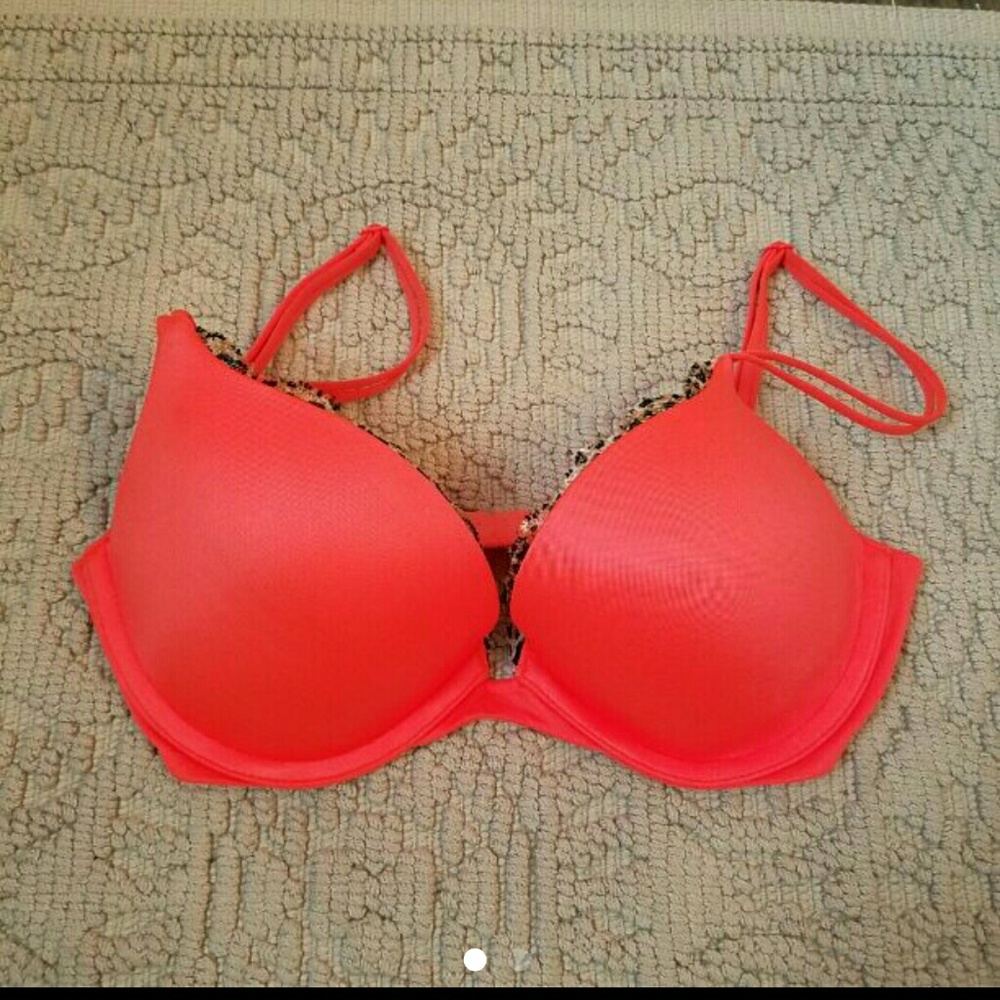 Victoria Secret Very Sexy Pushup 32C