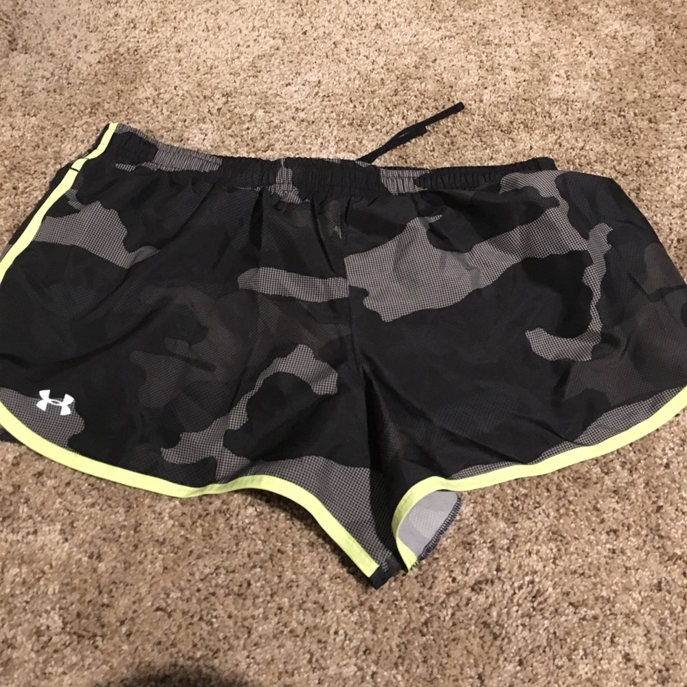 Under Armour heat gear shorts