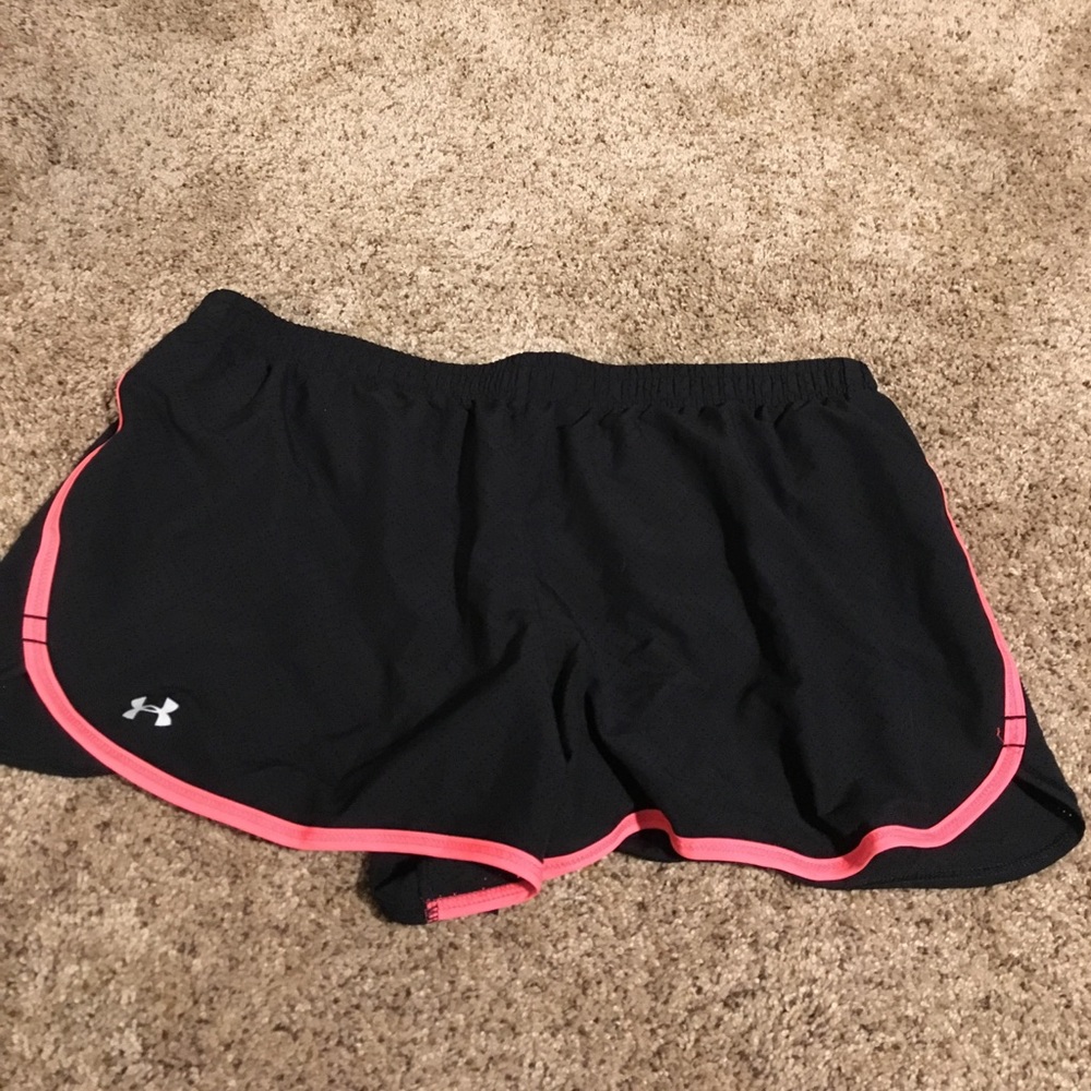 Under Armour heat gear athletic shorts