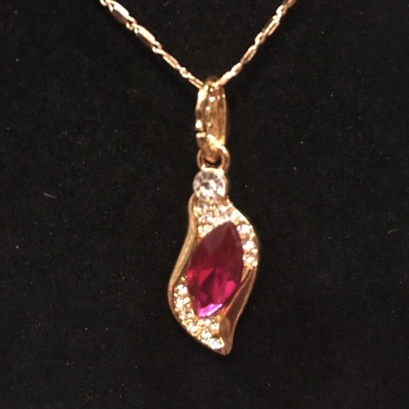 ⭐️⭐️⭐️⭐️🌟 Pink Austrian Crystals - Picture 3 of 4