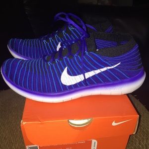 W Nike Free RN Motion Flyknit