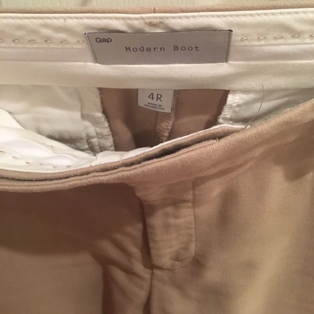 Gap Modern Boot. - Picture 2 of 3