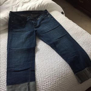 Gap premium cropped jeans
