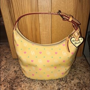 Dooney & Bourke Purse💛