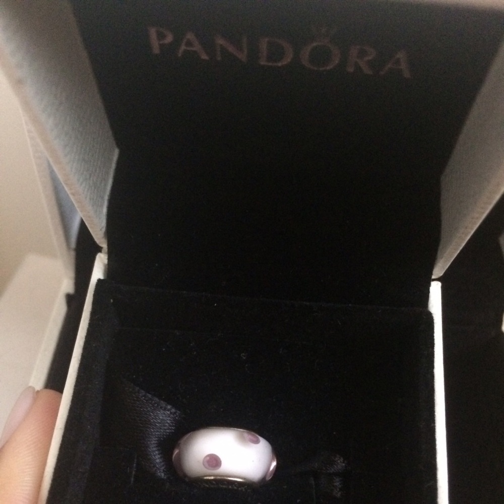 Brand New Pandora Pink Polka Dot Murano Glass Bead
