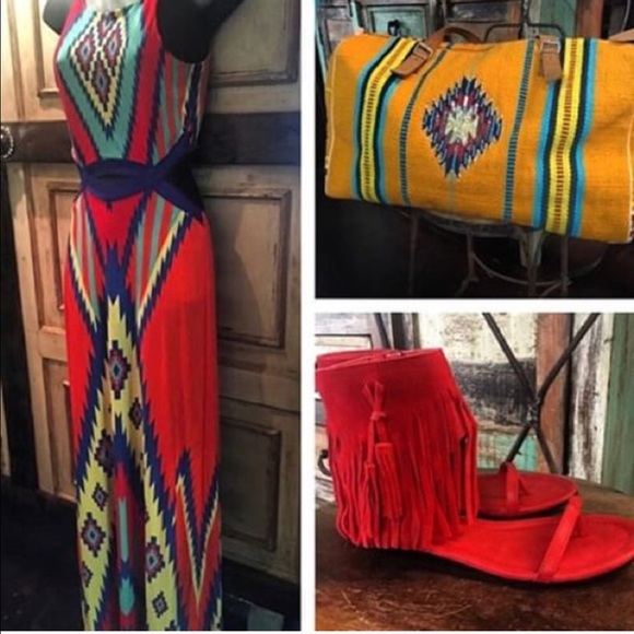 NIB Red Fringe Bohemian Toe Ring Sandals - Picture 4 of 4