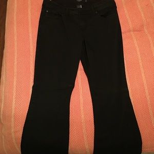 TORRID BLACK SKINNY JEANS!