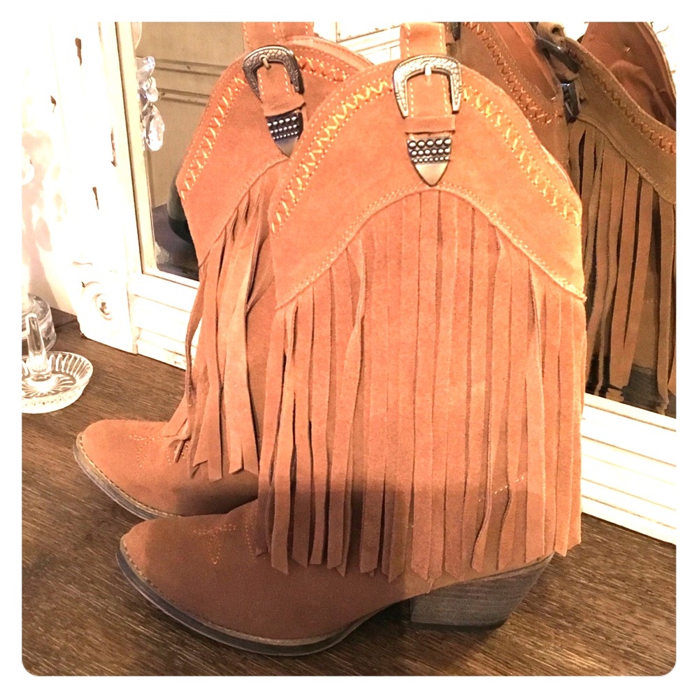 Very Volatile Western style Suede Tan fringed boot