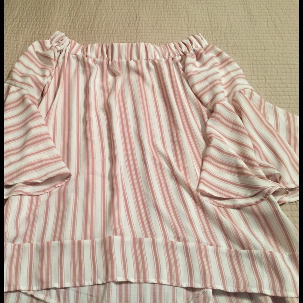 Nu Label off shoulder top