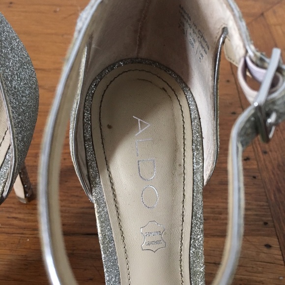 Aldo Silver Sparkly Pointed Toe Heels - Picture 6 of 7