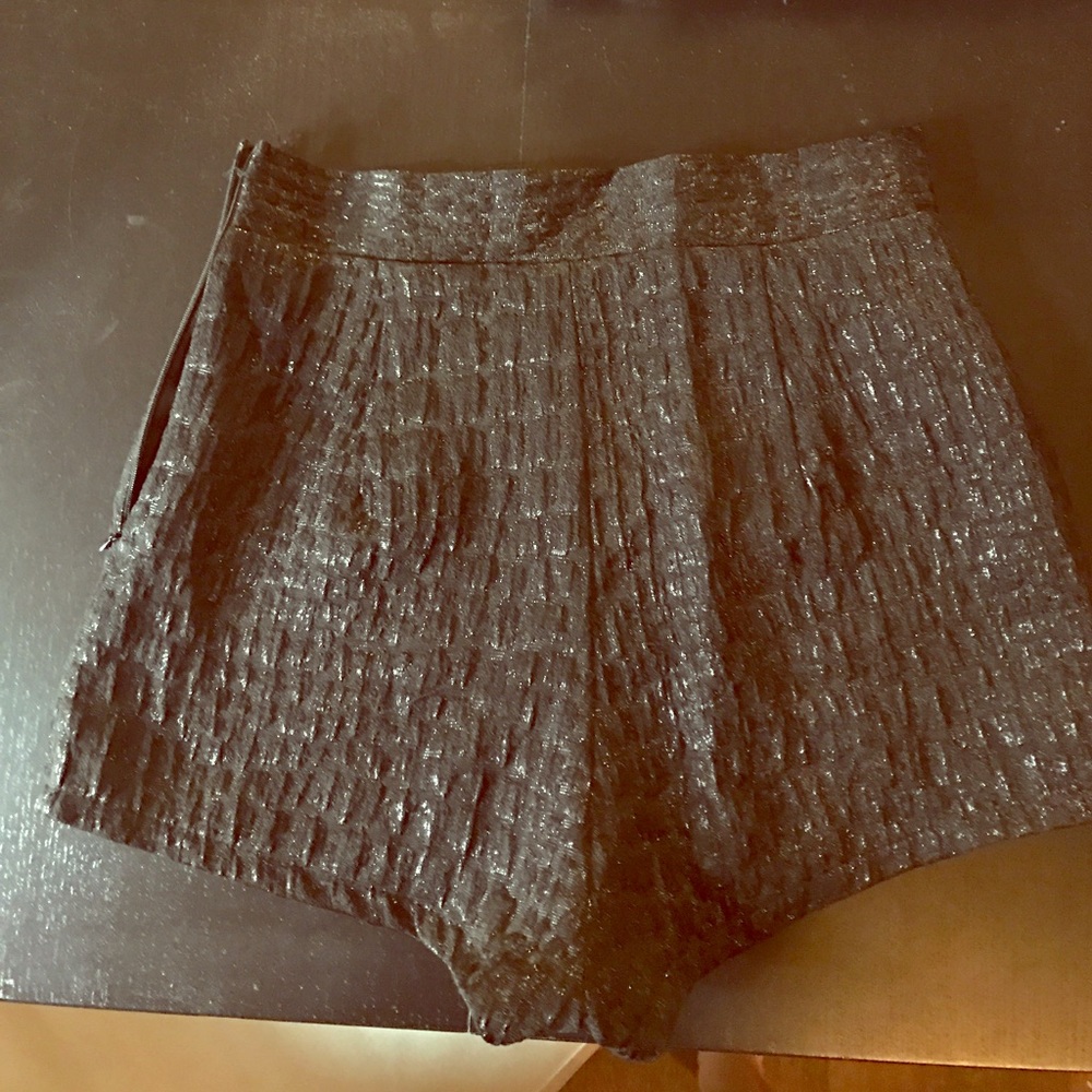 Black high waisted patterned shorts