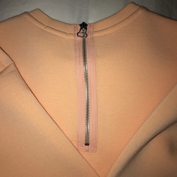 ⚡️New Gap scrub peach tshirt dress - Picture 4 of 7