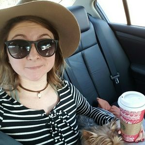 Meet your Posher, Kaylyn