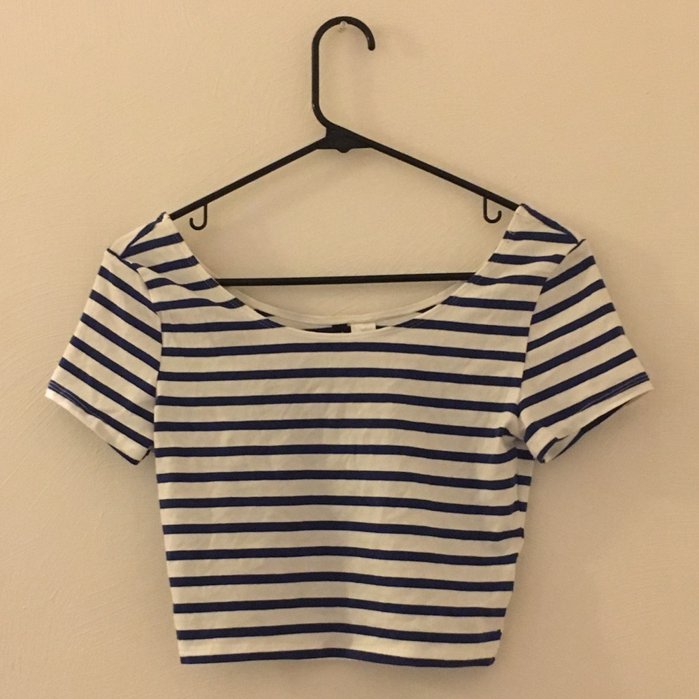 Cropped Tee