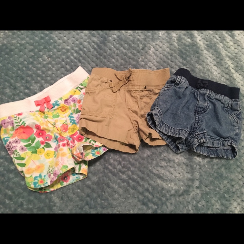 Lot of toddler girl's shorts
