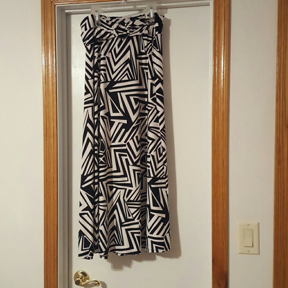 Black and White Skirt