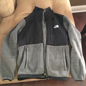 Women's Medium North Face Jacket