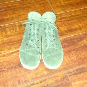 Tom's Paseo Suede High Top Sneaker