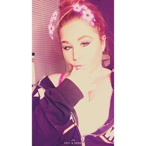 Meet your Posher, Ashleigh