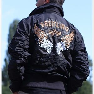 Alpha Industries Breitling 2025 | taylorseguridad.com.ar